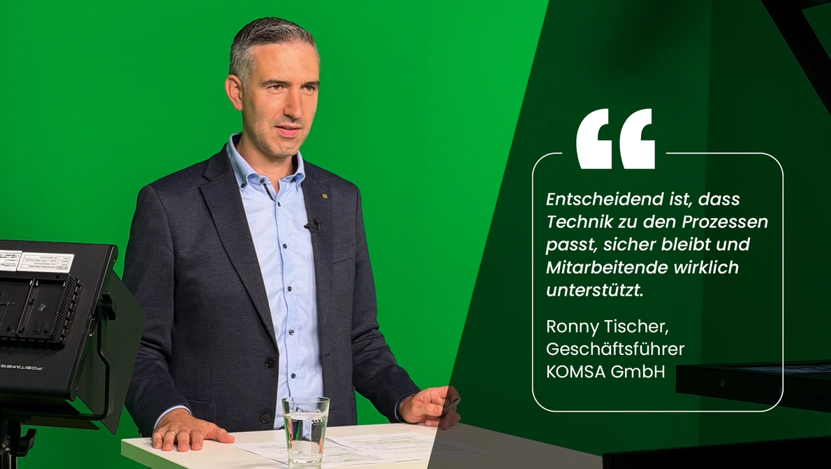 Ronny Tischer von KOMSA beim Videodreh des Podcasts Vorgespult