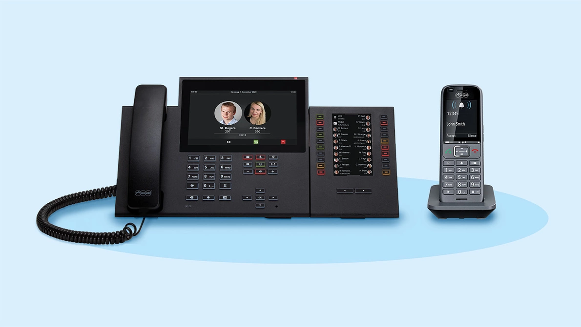Auerswald Telefonsystem und Mobilgerät in Gegenüberstellung