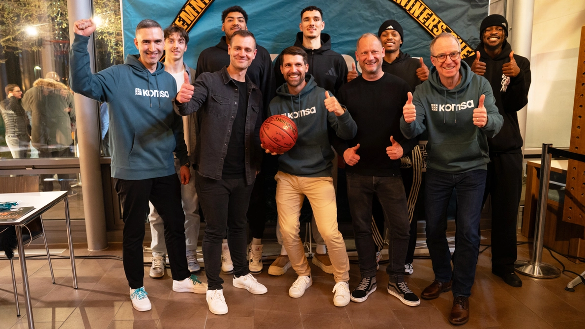 KOMSA Partnerschaft mit den NINERS Chemnitz KOMSA Partnerschaft mit den NINERS Chemnitz